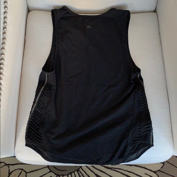Lululemon running tank - Picture 2 of 3